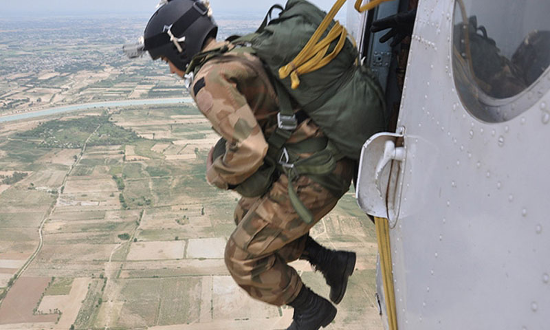 Female Paratrooper, feminist