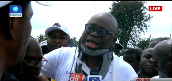 Fayose I'm in pain, meme